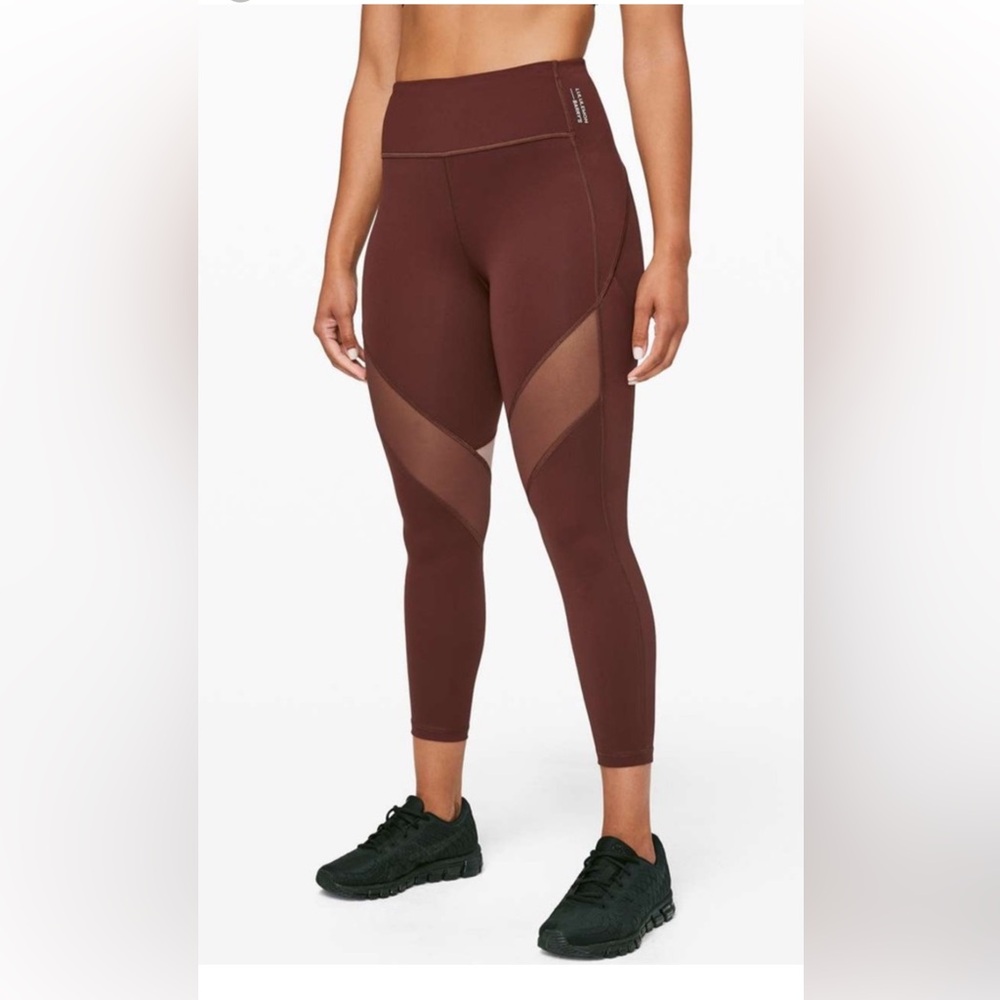 Burgundy Lululemon x Barry’s legging with mesh on front and back